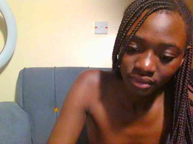 Preetygirl webcam