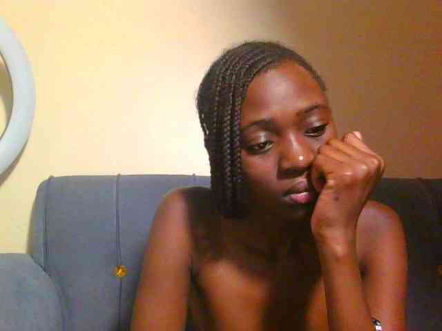Preetygirl webcam