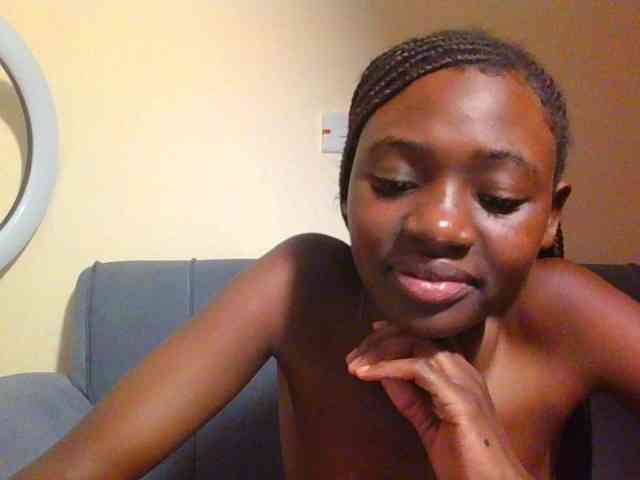 Preetygirl webcam