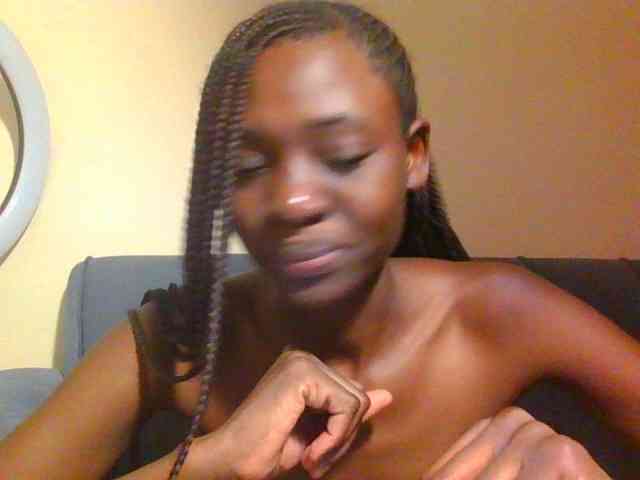 Preetygirl webcam