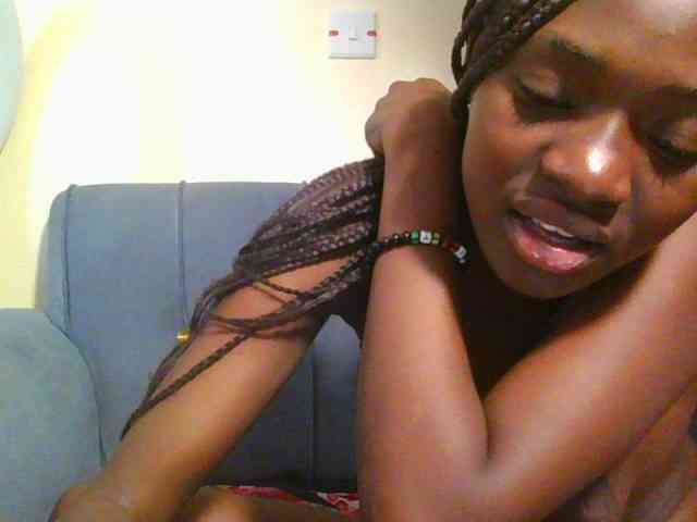 Preetygirl webcam