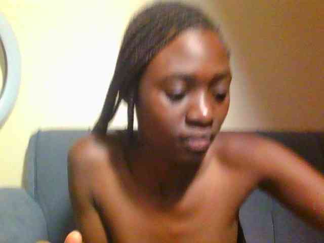 Preetygirl webcam