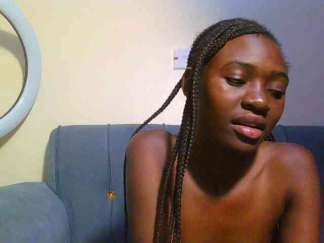 Preetygirl webcam