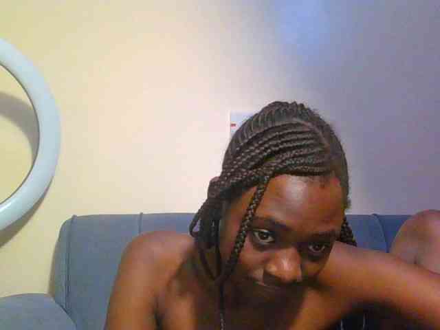 Preetygirl webcam