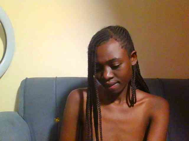 Preetygirl webcam