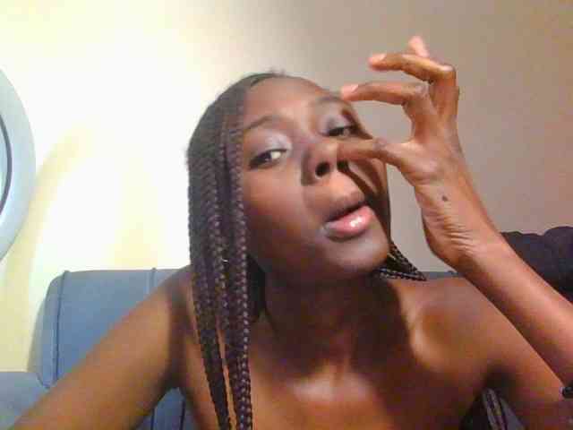 Preetygirl webcam