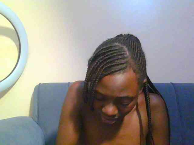 Preetygirl webcam