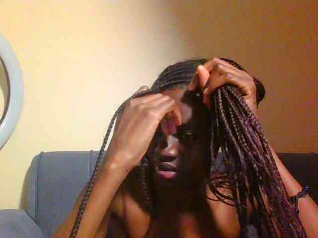 Preetygirl webcam