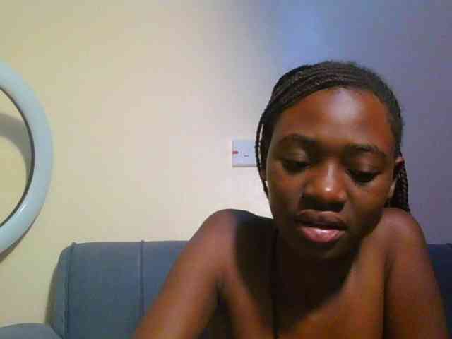 Preetygirl webcam