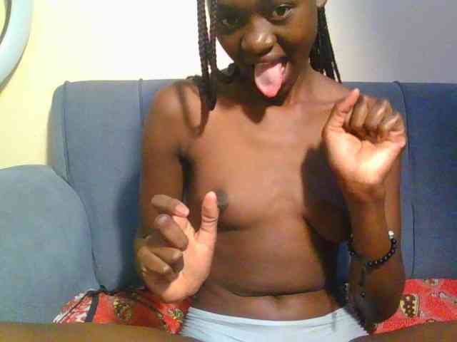 Preetygirl webcam