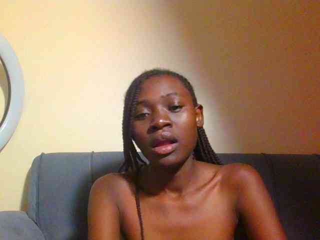Preetygirl webcam