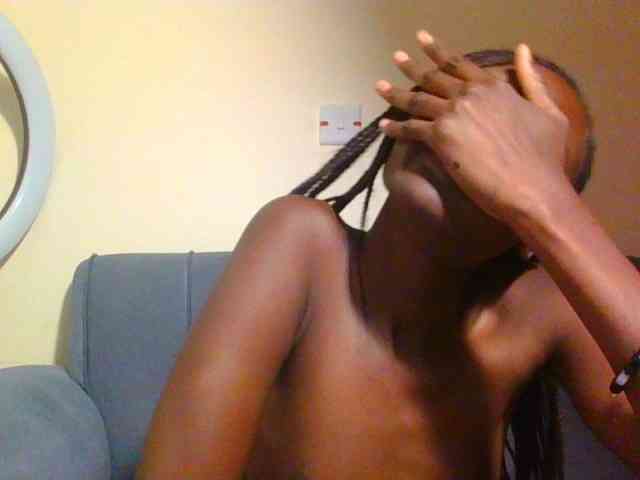 Preetygirl webcam