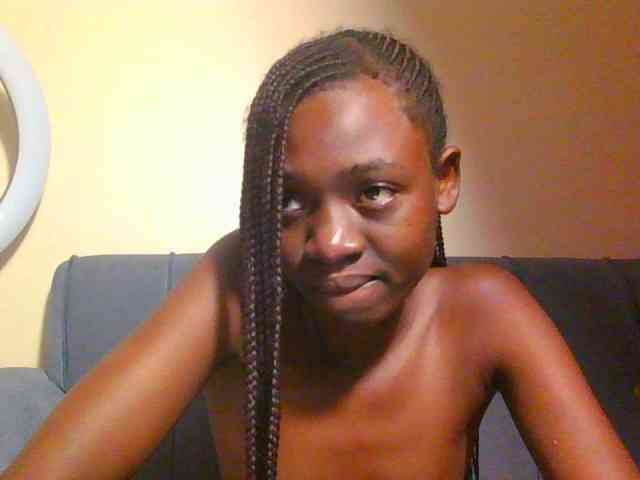 Preetygirl webcam