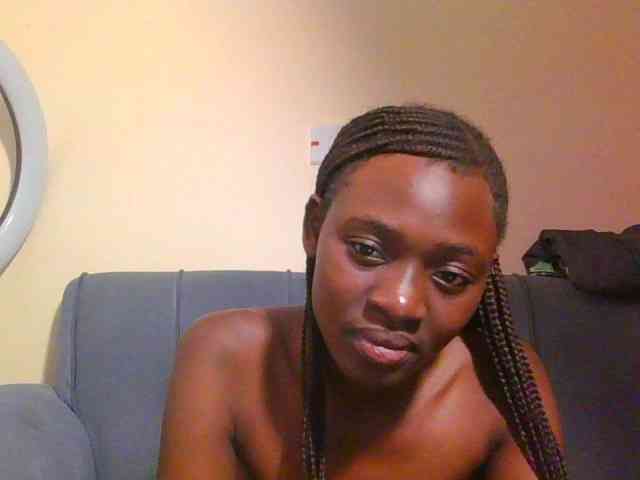 Preetygirl webcam