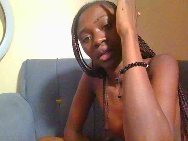 Preetygirl webcam