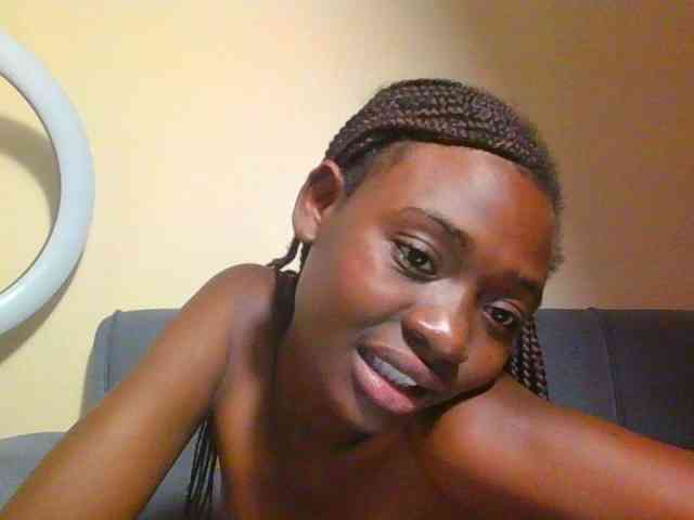 Preetygirl webcam