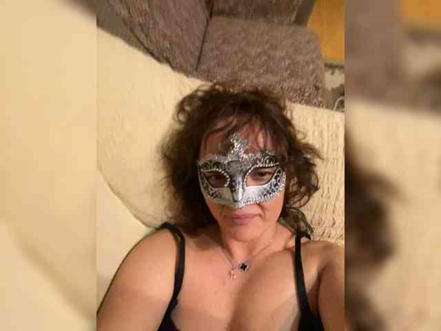 molly-38 webcam