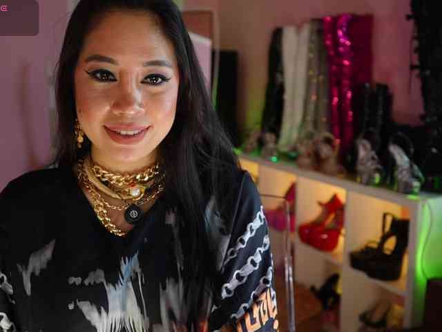 urFilipinaGirl webcam