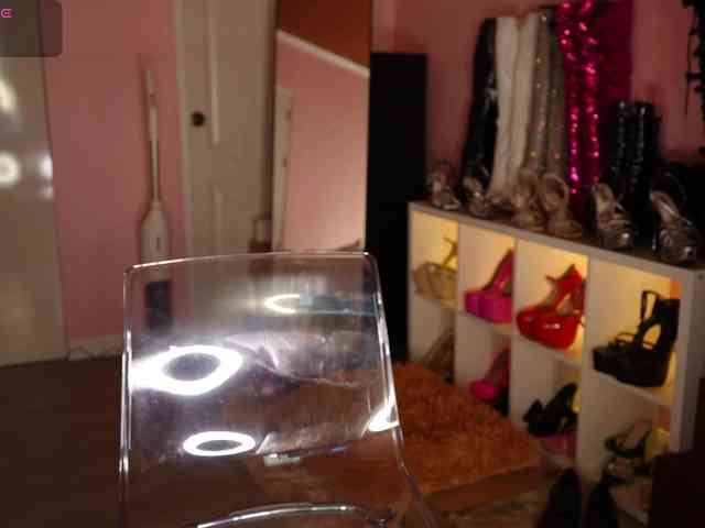 urFilipinaGirl webcam