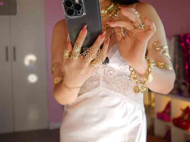 urFilipinaGirl webcam