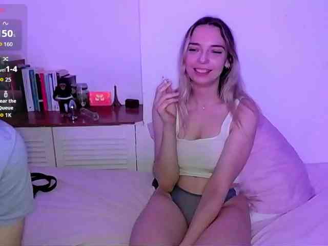 Almondmilka webcam