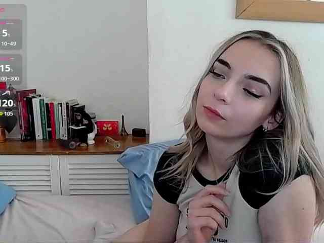 Almondmilka webcam