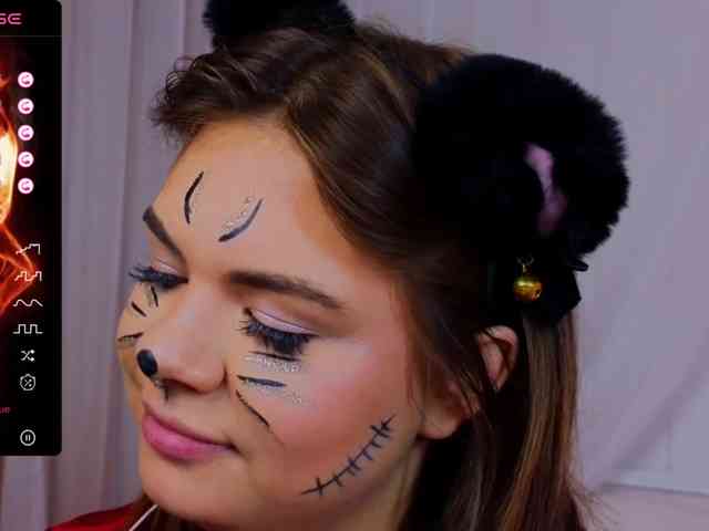 MiaMoonn webcam