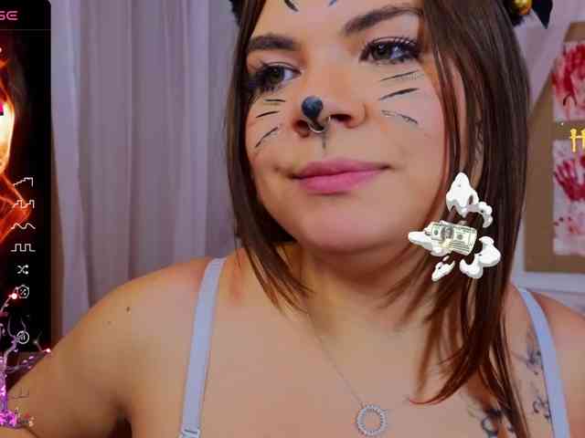 MiaMoonn webcam
