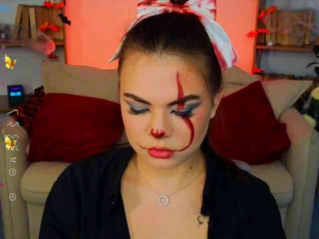 MiaMoonn webcam