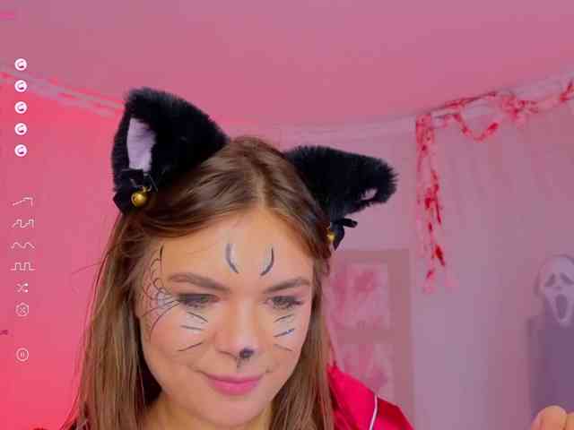 MiaMoonn webcam