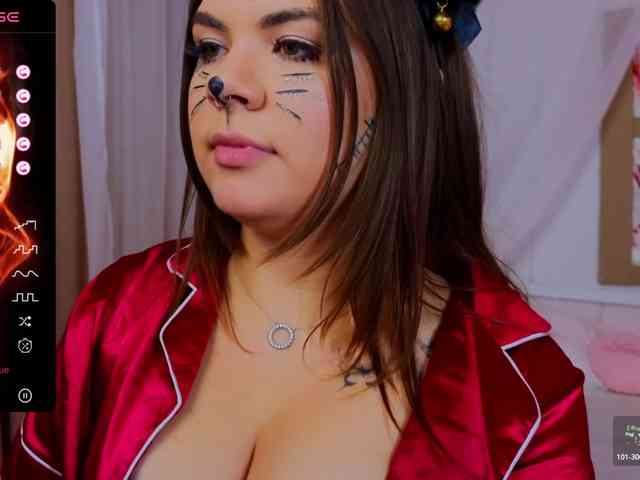 MiaMoonn webcam