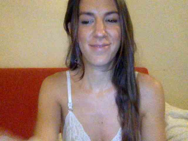 MilfKendra webcam