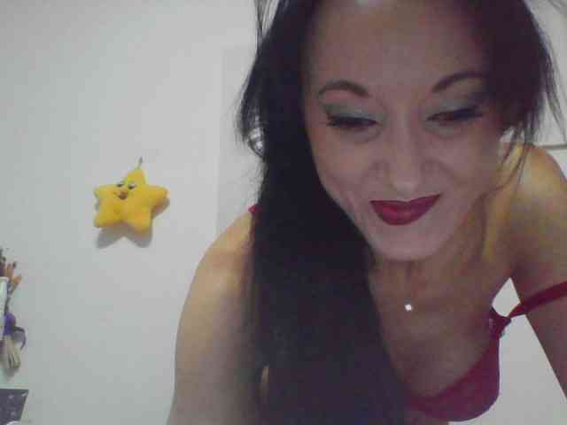 MilfSindy webcam