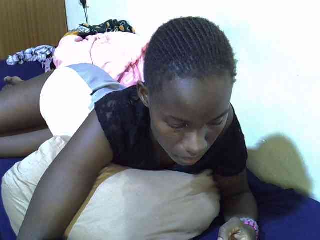 sexxy-maya1 webcam
