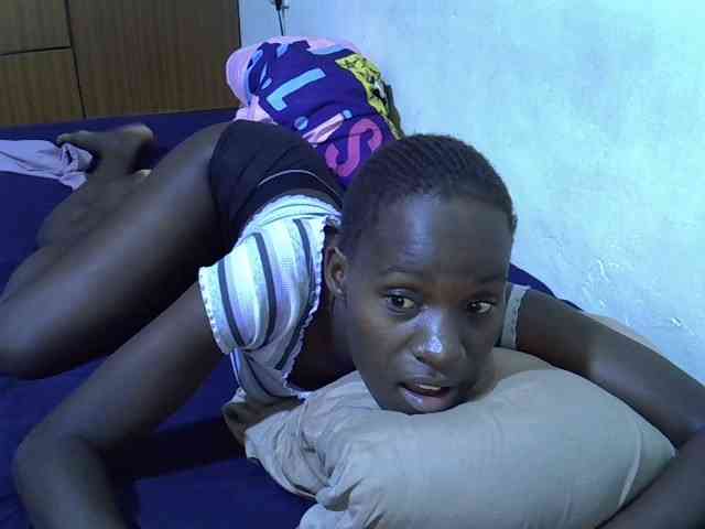 sexxy-maya1 webcam