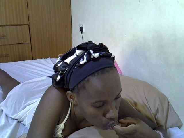 sexxy-maya1 webcam