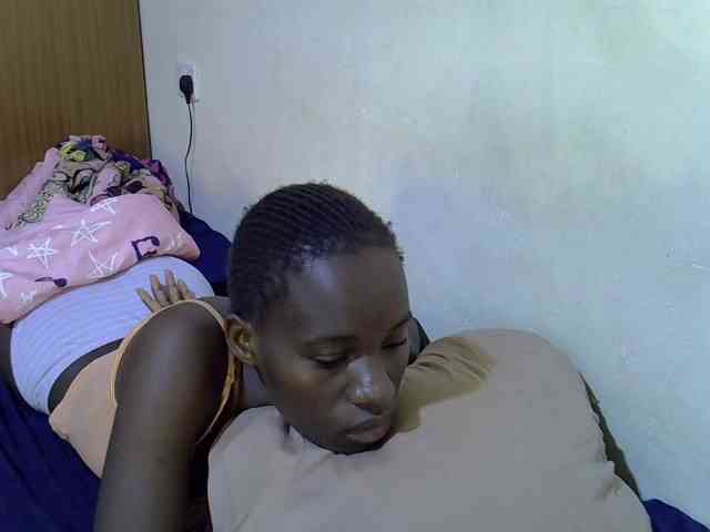 sexxy-maya1 webcam