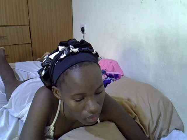 sexxy-maya1 webcam
