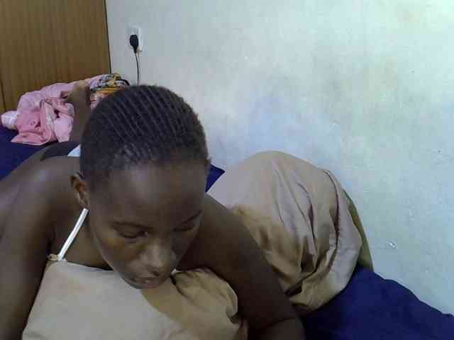 sexxy-maya1 webcam