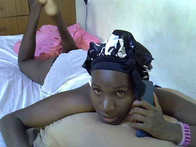 sexxy-maya1 webcam