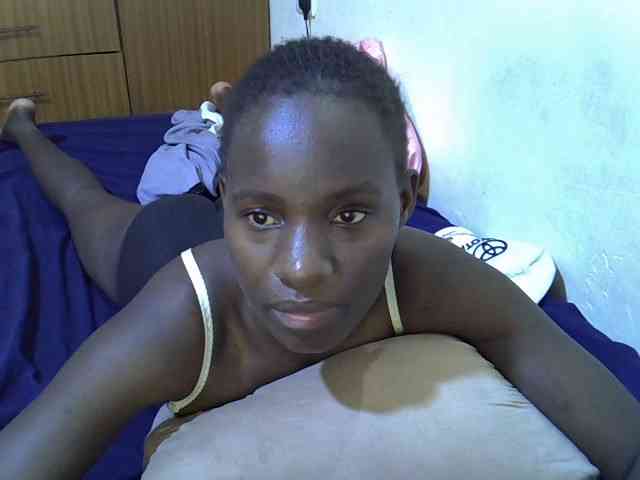 sexxy-maya1 webcam