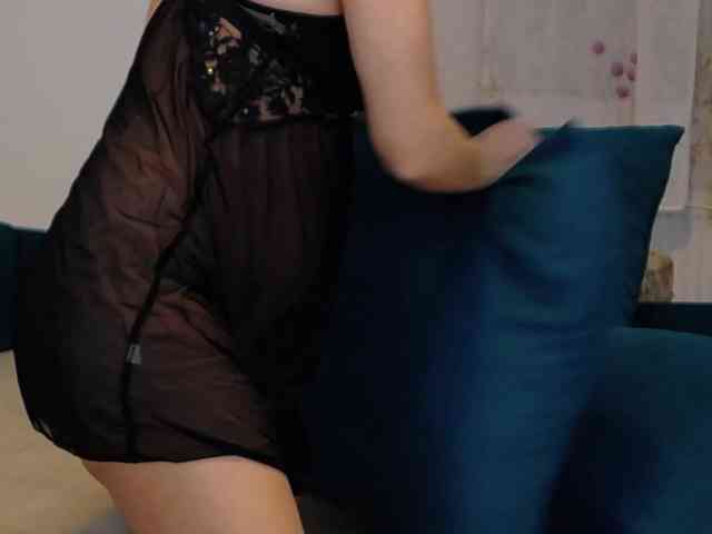 ScarlettNoirr webcam