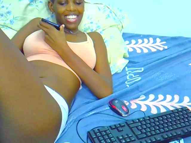 Sweetebony123 webcam