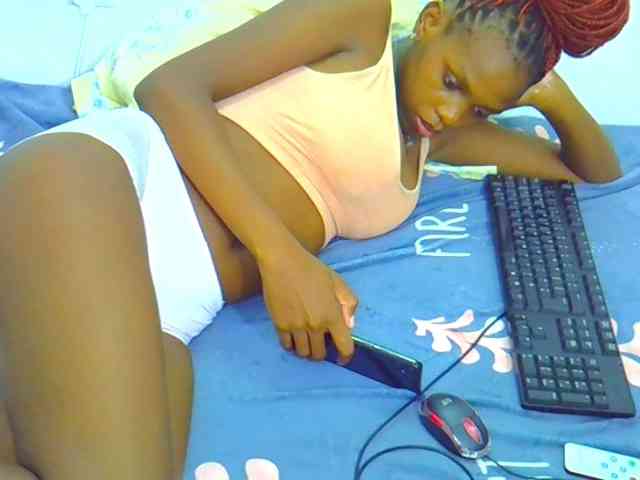 Sweetebony123 webcam