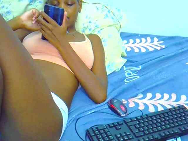 Sweetebony123 webcam