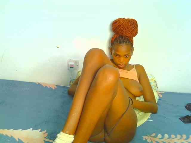Sweetebony123 webcam