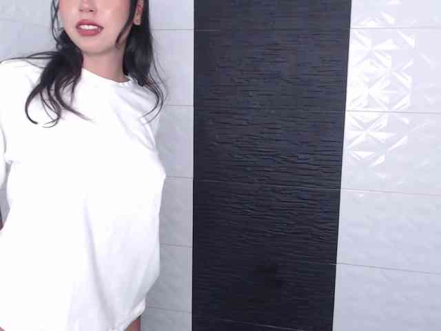 MavisManson webcam