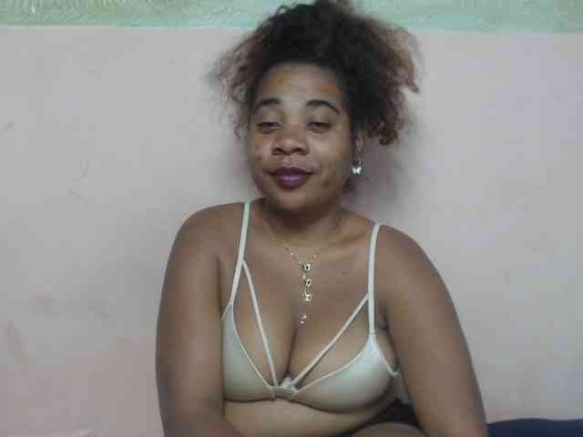 AlineEdena webcam