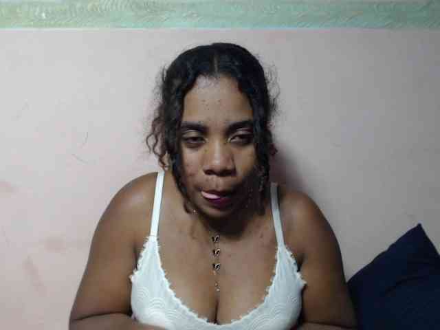 AlineEdena webcam