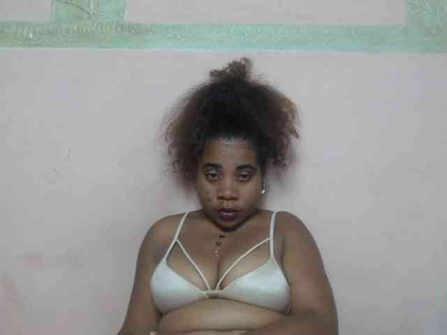 AlineEdena webcam